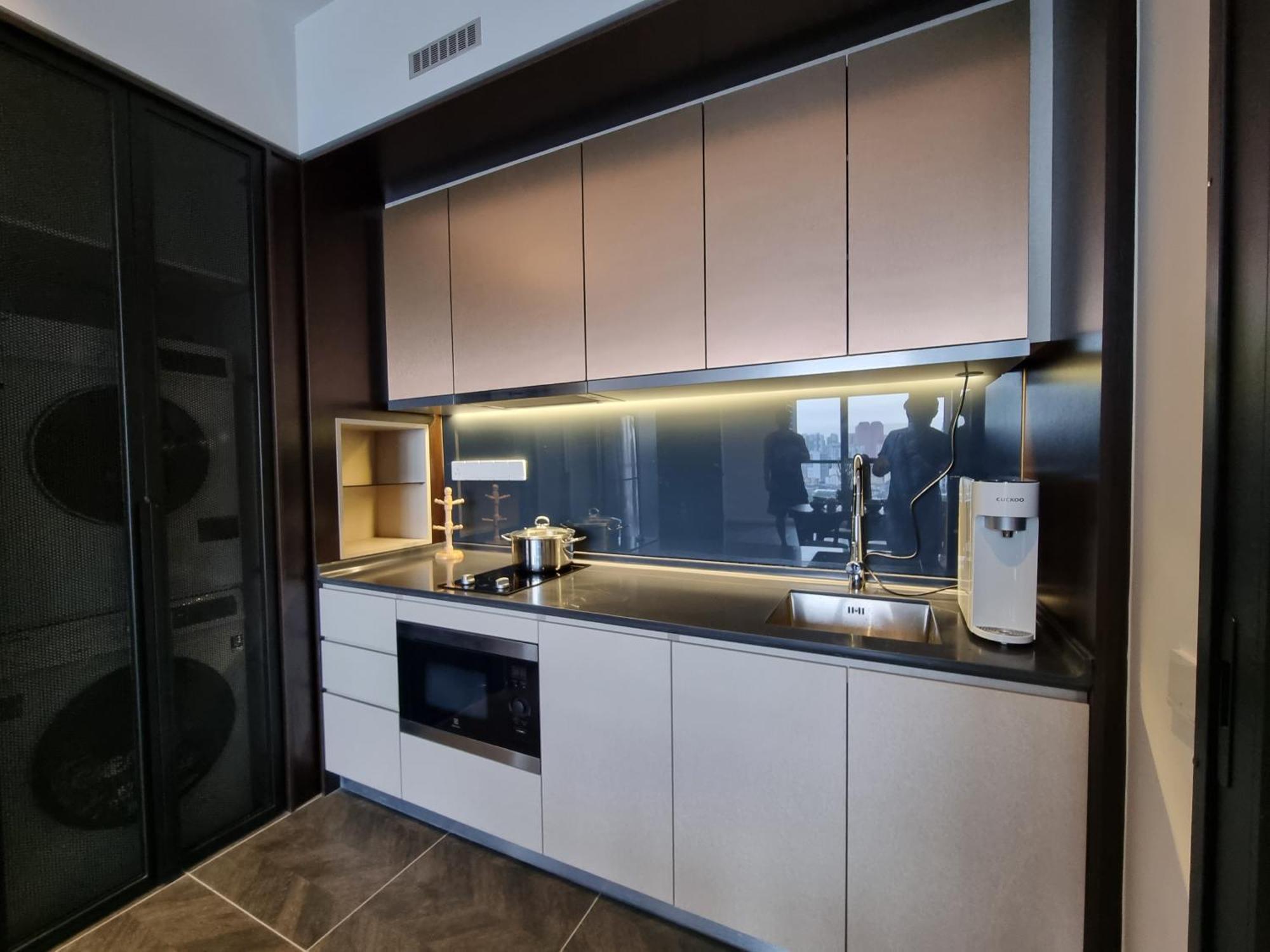 Scarletz Klcc By De Harlequins Apartemen Kuala Lumpur