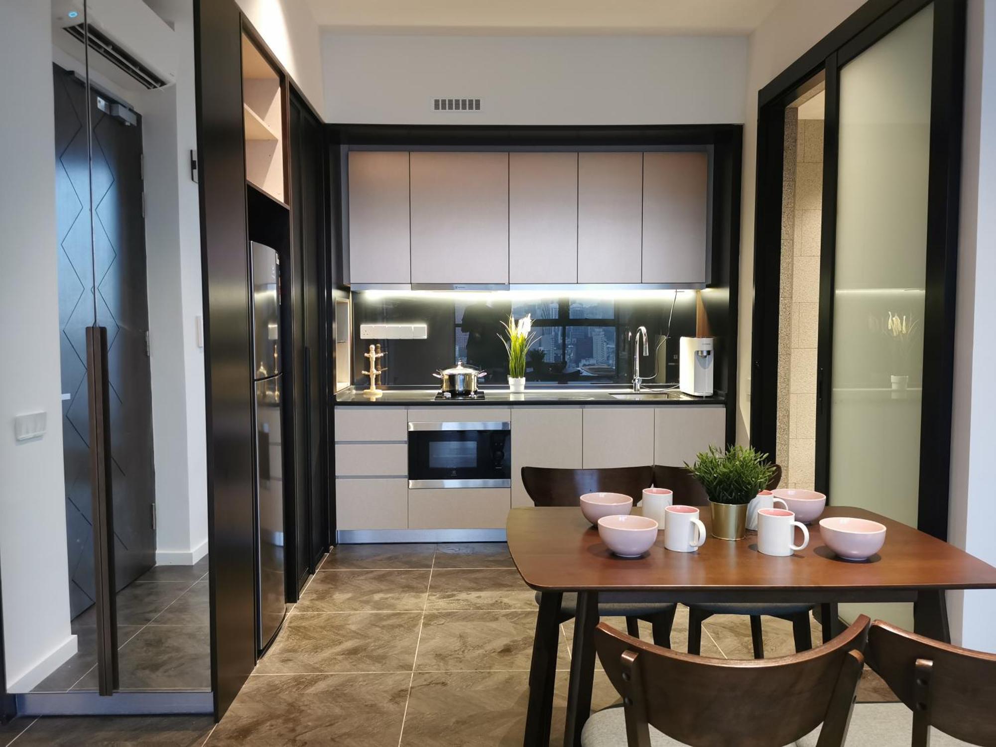Scarletz Klcc By De Harlequins Apartemen Kuala Lumpur